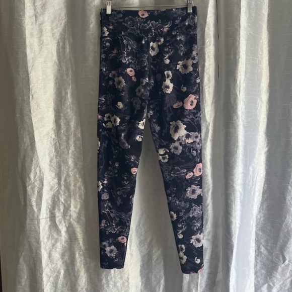 CHAMPION FLORAL PRINT YOGA LEGGING PANTS SIZE M EUC - Picture 4 of 5